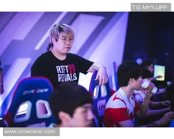 骆驼姐携手LPL足球明星共创电竞与体育新篇章